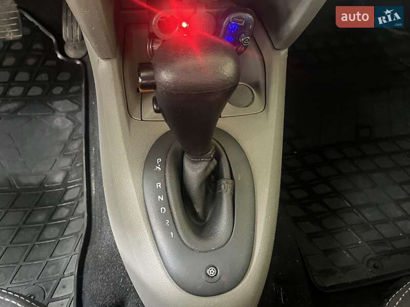 Седан Renault Symbol 2011 в Новомосковську