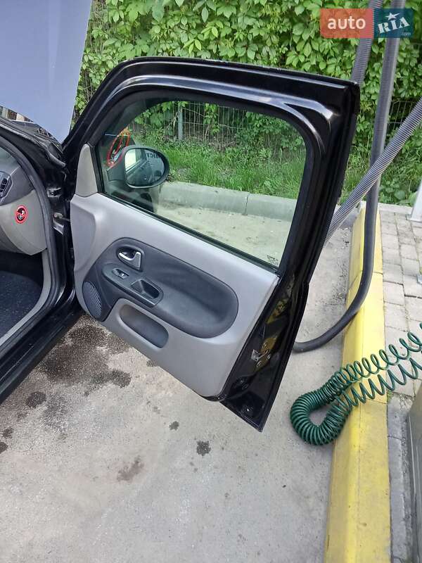 Седан Renault Symbol 2009 в Вінниці