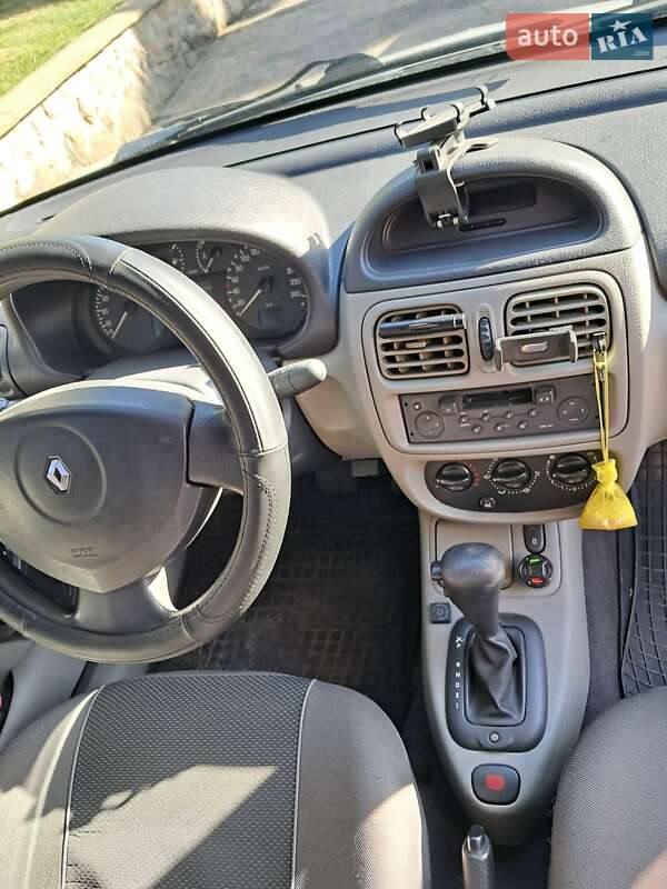 Седан Renault Symbol 2003 в Шептицькому