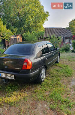 Седан Renault Symbol 2004 в 