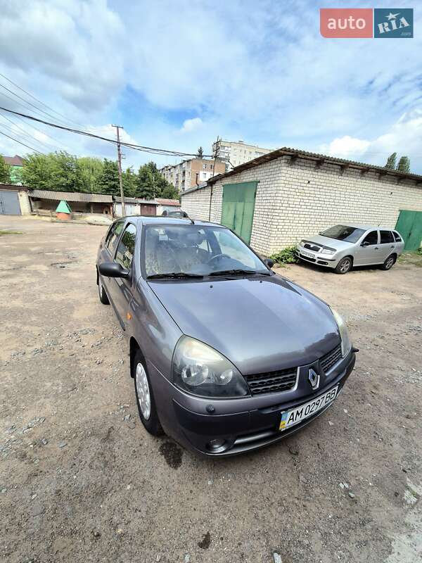 Седан Renault Symbol 2004 в 