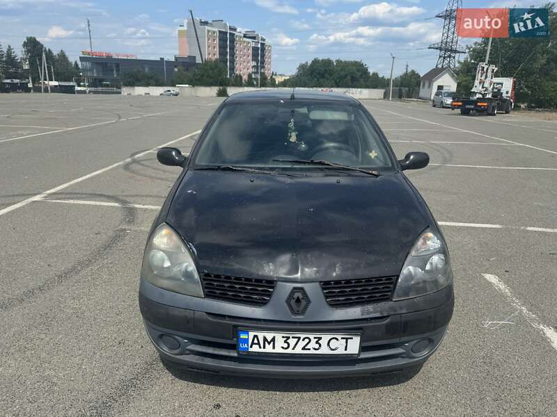 Renault Symbol 2004