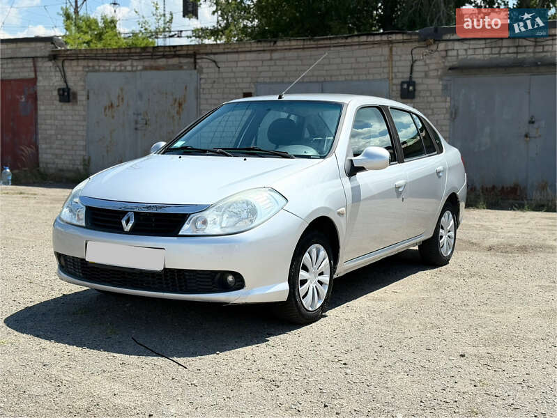 Седан Renault Symbol 2010 в Днепре