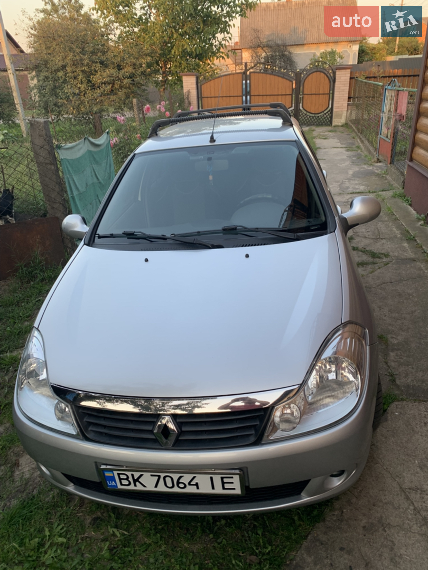 2010 Renault Symbol - мініатюра 2