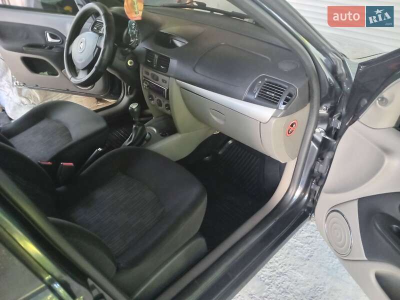 Седан Renault Symbol 2013 в Днепре