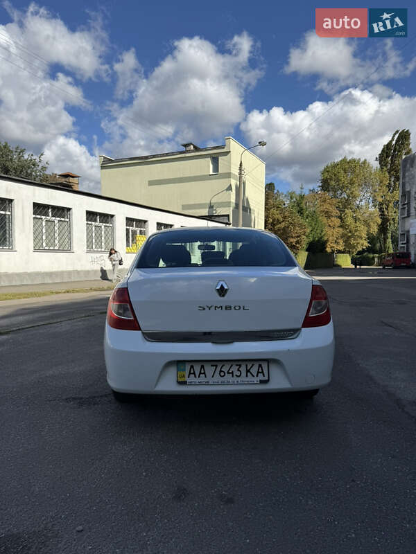 Седан Renault Symbol 2010 в Києві