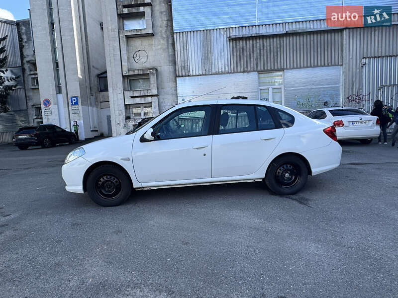 Седан Renault Symbol 2010 в Києві