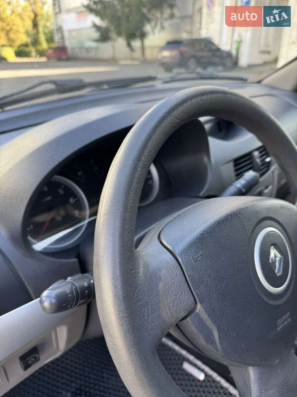 Седан Renault Symbol 2010 в Києві