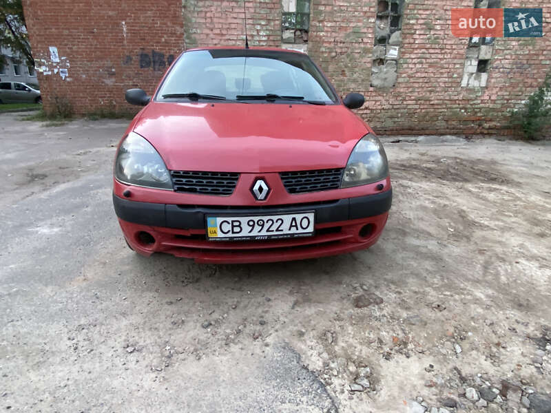 Renault Symbol 2004
