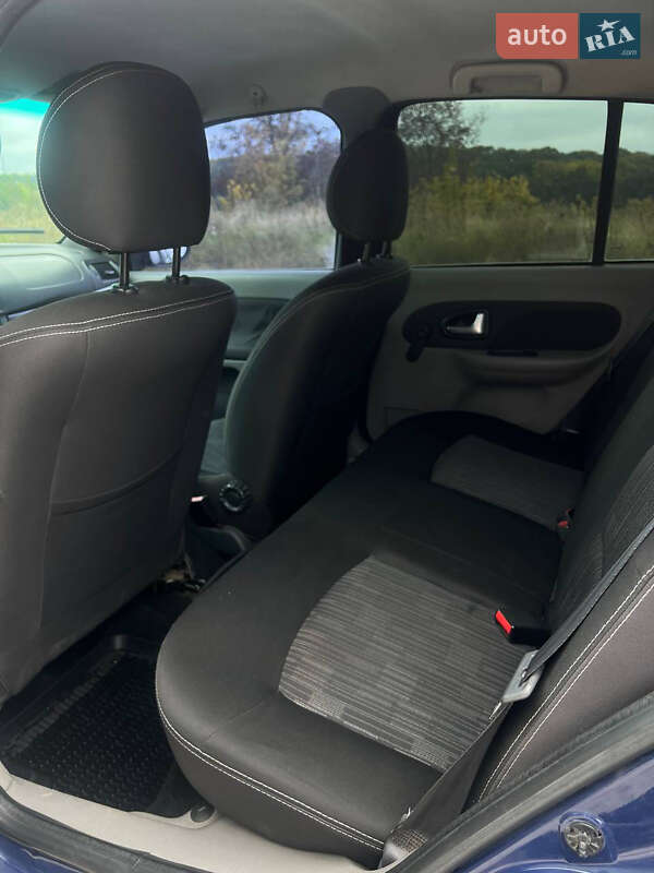 Седан Renault Symbol 2011 в Жмеринці