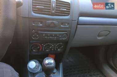 Седан Renault Symbol 2006 в 