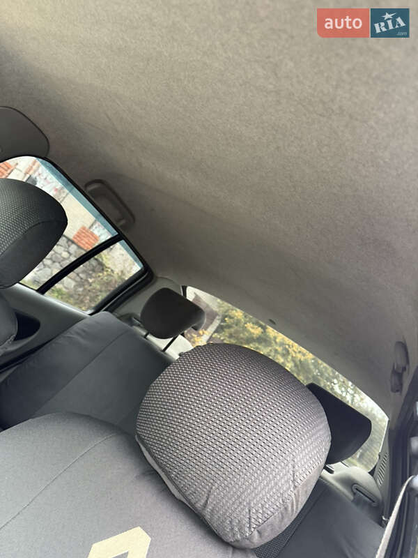 Седан Renault Symbol 2004 в Кременчуці фото 20 Седан Renault Symbol 2004 в Кременчуці