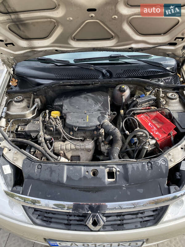 Седан Renault Symbol 2010 в Львове