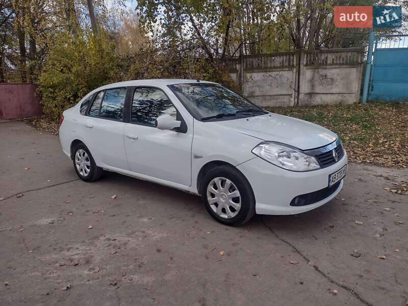 Седан Renault Symbol 2010 в Виннице
