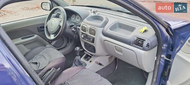 Седан Renault Symbol 2005 в Кролевце фото 6 Седан Renault Symbol 2005 в Кролевце