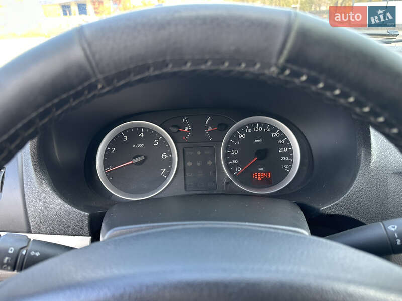 Седан Renault Symbol 2010 в Запорожье фото 10 Седан Renault Symbol 2010 в Запорожье