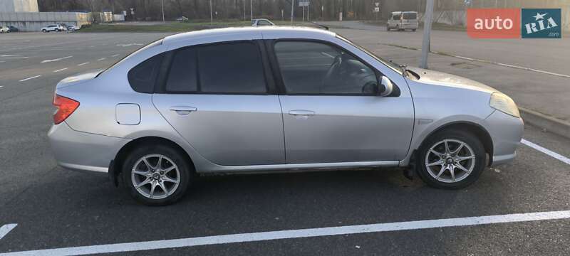 Седан Renault Symbol 2010 в Коцюбинском фото 9 Седан Renault Symbol 2010 в Коцюбинском