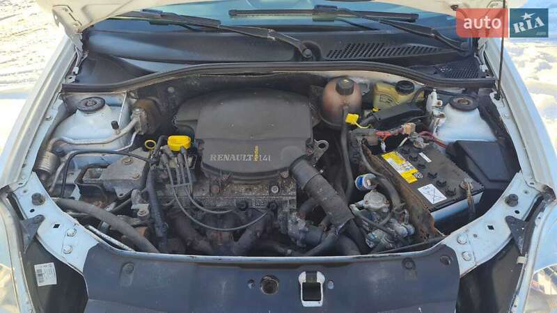 Седан Renault Symbol 2010 в Киеве