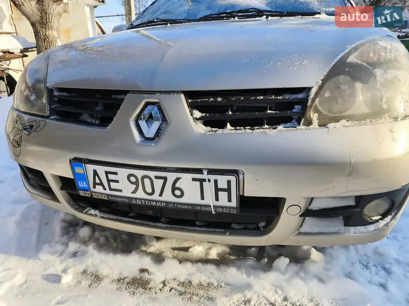 Renault Symbol 2006