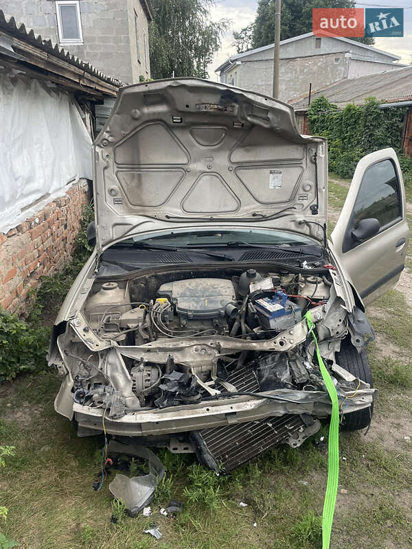 Седан Renault Symbol 2007 в Киеве