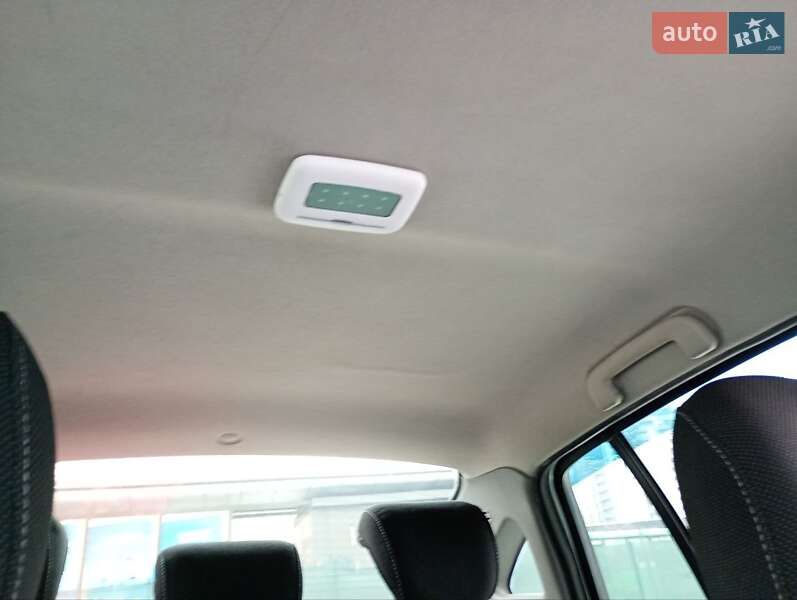 Седан Renault Symbol 2011 в Киеве фото 19 Седан Renault Symbol 2011 в Киеве