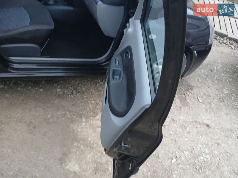 Седан Renault Symbol 2007 в Борщеве фото 25 Седан Renault Symbol 2007 в Борщеве