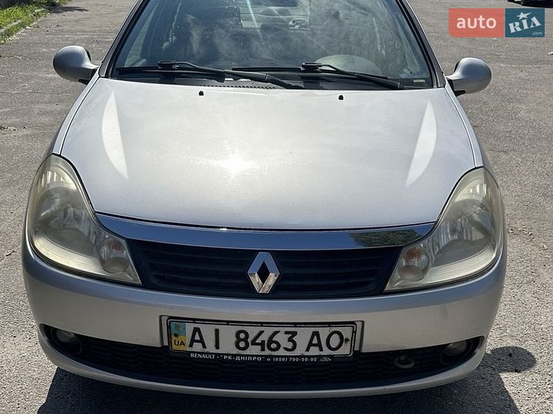Седан Renault Symbol 2010 в Киеве