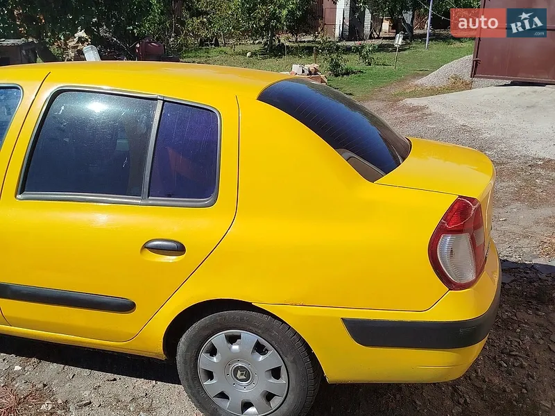 Renault Symbol 2005