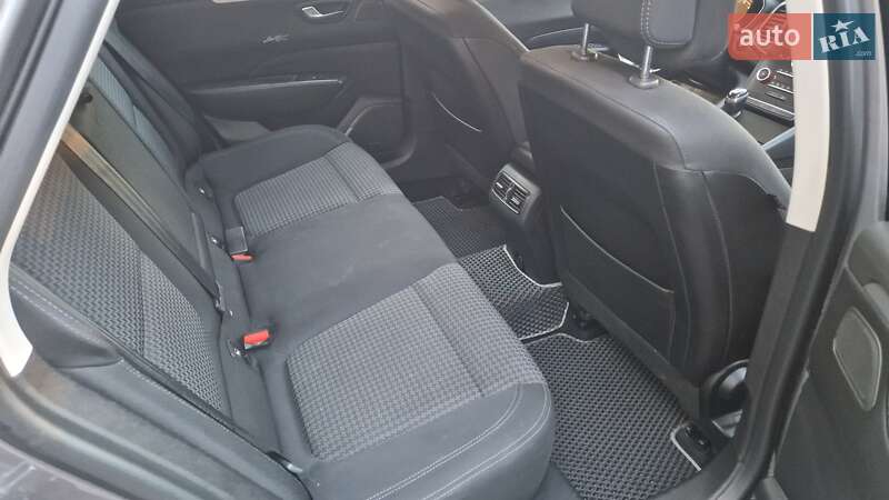 Седан Renault Talisman 2016 в Вінниці