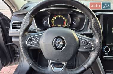 Седан Renault Talisman 2017 в  фото 23 Седан Renault Talisman 2017 в