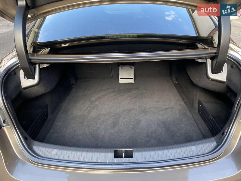 Седан Renault Talisman 2017 в Киеве фото 42 Седан Renault Talisman 2017 в Киеве