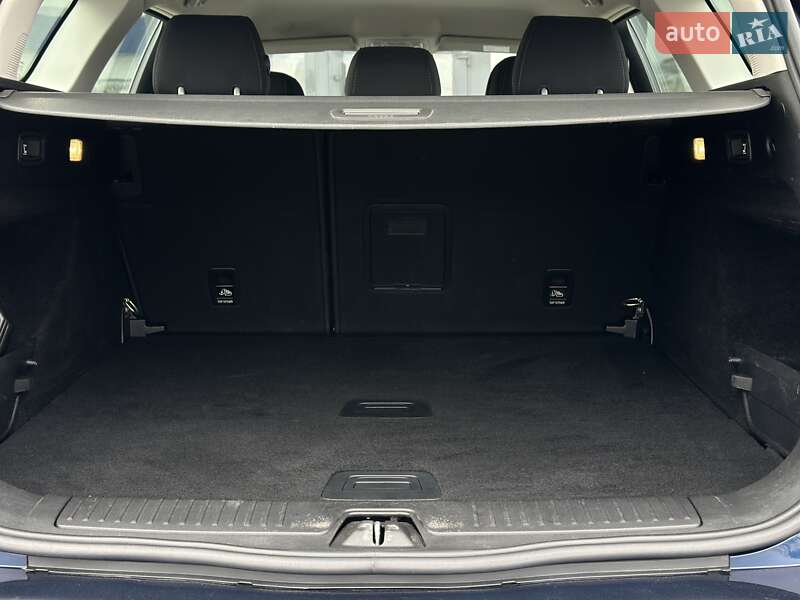 Універсал Renault Talisman 2016 в Чернівцях