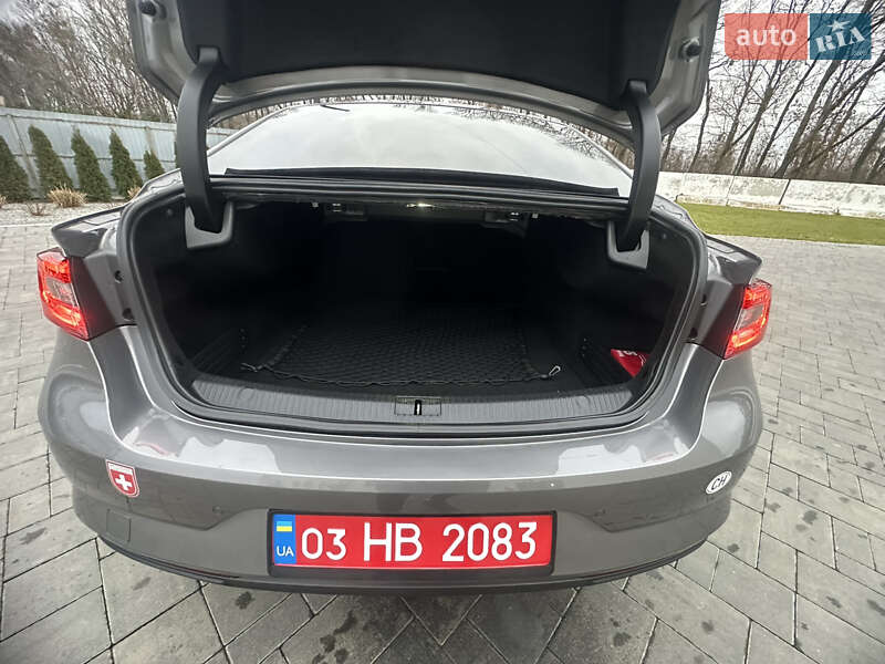 Седан Renault Talisman 2016 в Луцке