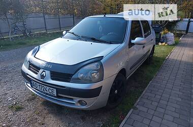 Седан Renault Thalia 2005 в Перечині