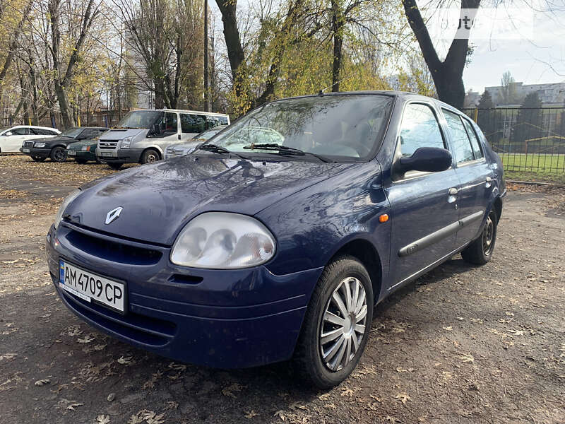 Седан Renault Thalia 2001 в Киеве