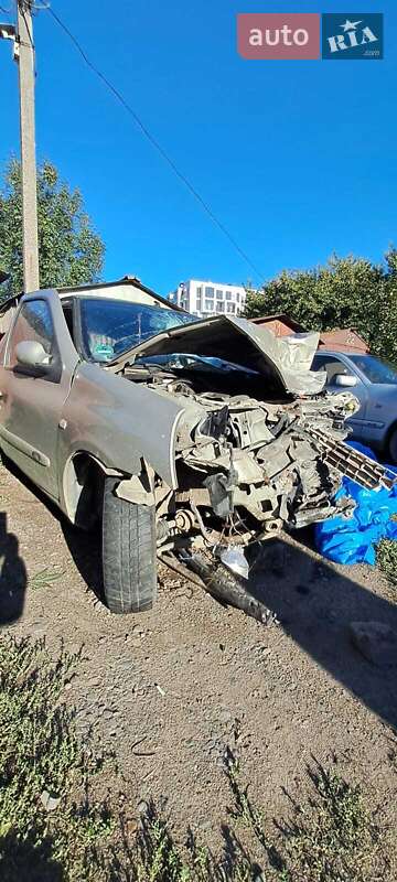 Седан Renault Thalia 2008 в Ужгороді фото 4 Седан Renault Thalia 2008 в Ужгороді