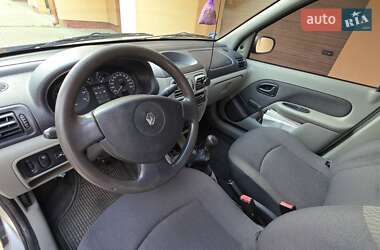 Седан Renault Thalia 2005 в 