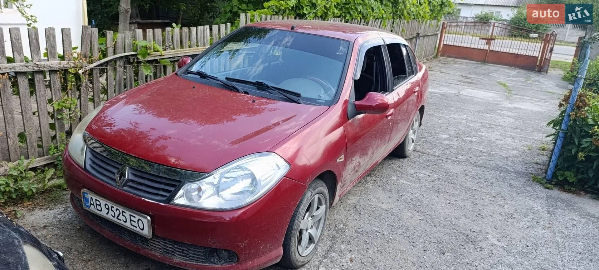 2010 Renault Symbol - мініатюра 3