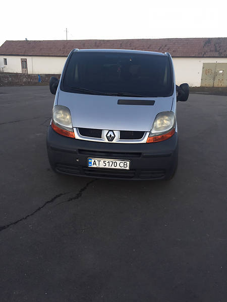 Renault Trafic пасс.