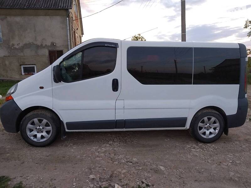 Renault Trafic пасс.