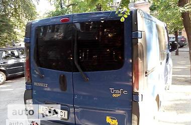Вантажопасажирський фургон Renault Trafic 2006 в 