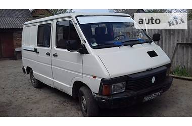 Грузопассажирский фургон Renault Trafic 1987 в Здолбунове