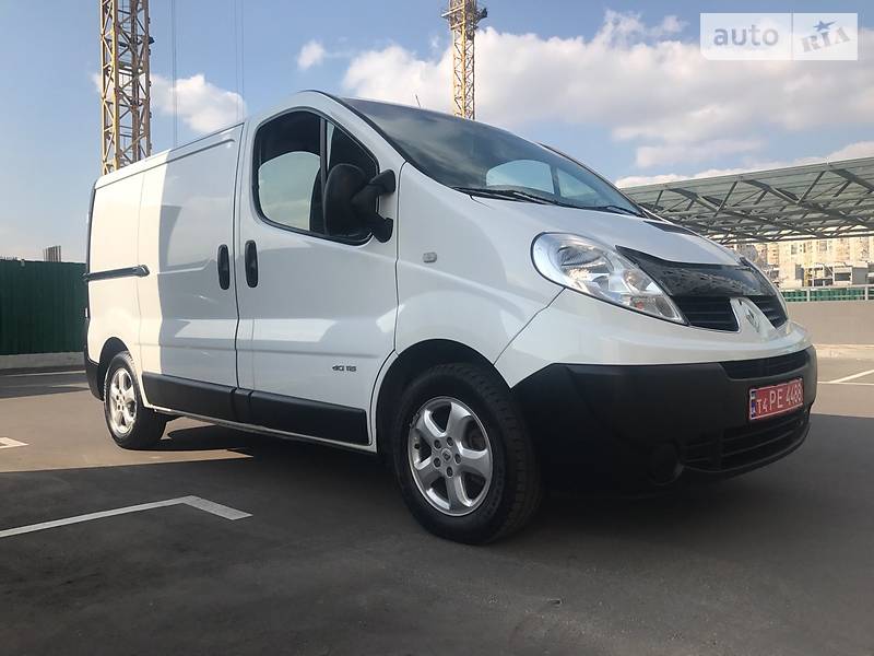 Грузопассажирский фургон Renault Trafic 2012 в Киеве