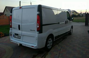 Грузопассажирский фургон Renault Trafic 2013 в Радивилове