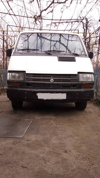 Минивэн Renault Trafic 1991 в Новой Каховке