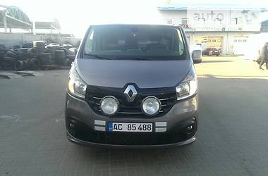 Грузопассажирский фургон Renault Trafic 2015 в Ровно