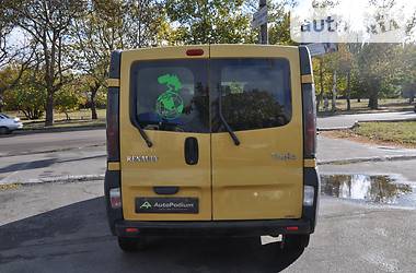 Грузопассажирский фургон Renault Trafic 2005 в Николаеве