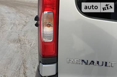Вантажопасажирський фургон Renault Trafic 2014 в Полтаві