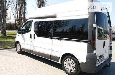 Грузопассажирский фургон Renault Trafic 2005 в Херсоне