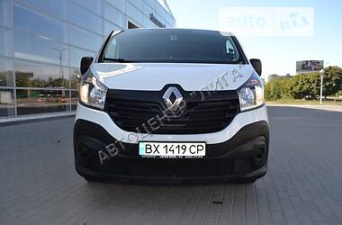 Грузопассажирский фургон Renault Trafic 2015 в Хмельницком